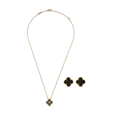 VAN CLEEF & ARPELS ONYX 'MAGIC ALHAMBRA' EARRINGS AND VAN CLEEF & ARPELS SILVER OBSIDIAN AND DIAMOND 'ALHAMBRA' NECKLACE - photo 1 VAN CLEEF & ARPELS ONYX 'MAGIC ALHAMBRA' EARRINGS AND VAN CLEEF & ARPELS SILVER OBSIDIAN AND DIAMOND 'ALHAMBRA' NECKLACE - photo 1