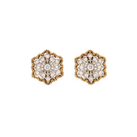 BUCCELLATI GOLD AND DIAMOND PENDENT EARRINGS - photo 3