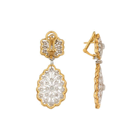 BUCCELLATI GOLD AND DIAMOND PENDENT EARRINGS - photo 4