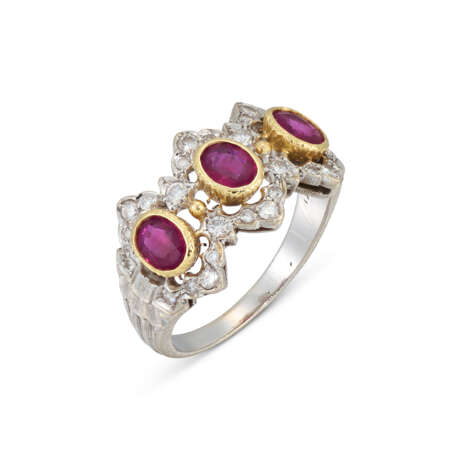 BUCCELLATI RUBY AND DIAMOND RING - photo 1
