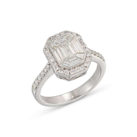ILLUSION-SET DIAMOND RING - photo 1