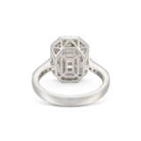 ILLUSION-SET DIAMOND RING - photo 4