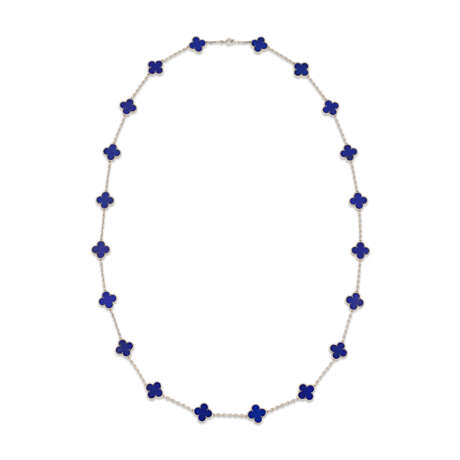 VAN CLEEF & ARPELS LAPIS LAZULI ‘ALHAMBRA’ LONGCHAIN NECKLACE - Foto 1 VAN CLEEF & ARPELS LAPIS LAZULI ‘ALHAMBRA’ LONGCHAIN NECKLACE - Foto 1