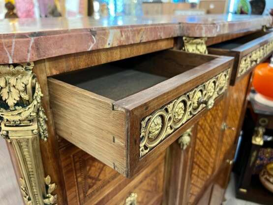 Late 19th Century Louis XV Transition-Style Cabinet Wood Late 19th century - photo 4 Late 19th Century Louis XV Transition-Style Cabinet Wood Late 19th century - photo 4