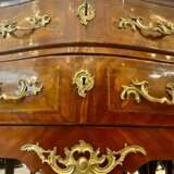 Curved Louis XV Sauteuse Commode in Floral Marquetry 18th Century Wood 18th century - photo 9