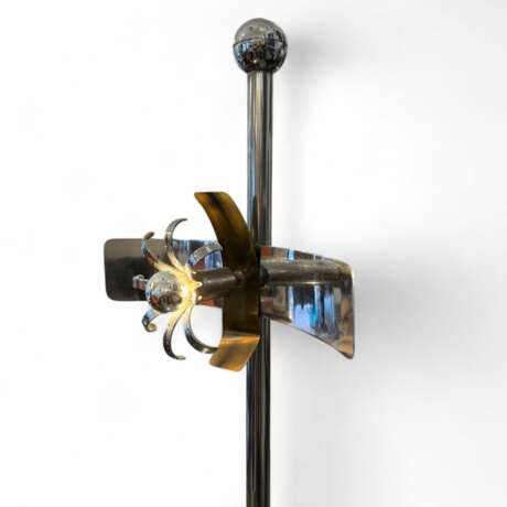 Rare Italian Space Age Floor Lamp with Floating Light Modules 1970s Wood 20th century - photo 11 Rare Italian Space Age Floor Lamp with Floating Light Modules 1970s Wood 20th century - photo 11