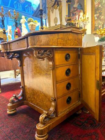 Davenport mid-Victorian burr walnut and marquetry desk 19th century circa 1860 Дерево Victorian Style 19th century г. - фото 2