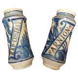 Pair of 18th Century Albarello Drug Jars in Maiolica Ceramics 18th century - photo 3