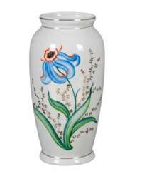 Фарфоровая ваза 