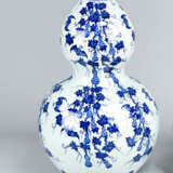 Chinese Vase, Porcelain. Qing Dynasty - photo 1
