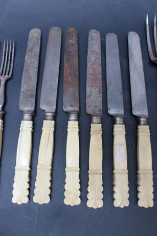 collection of cuttlery, French, steel and I carved - photo 2