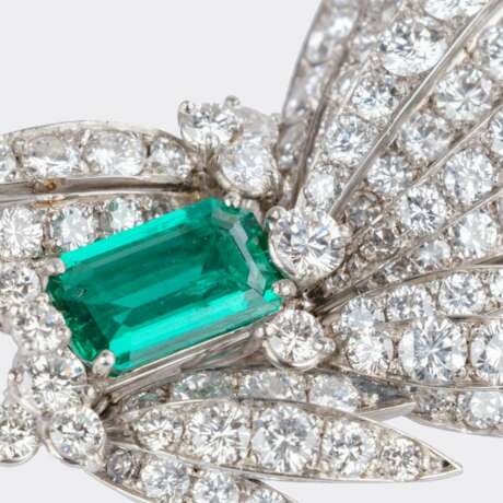 Juwelier Wilm. Exzellente Vintage Smaragd Diamant Blüten-Brosche. - photo 3 Juwelier Wilm. Exzellente Vintage Smaragd Diamant Blüten-Brosche. - photo 3