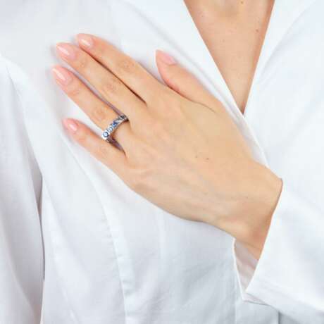 Tamara Comolli. Signature Memoire Drop Ring Blue Sapphires. - photo 4 Tamara Comolli. Signature Memoire Drop Ring Blue Sapphires. - photo 4