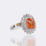 Spessartin Granat Ring mit Brillant-Besatz. - photo 2