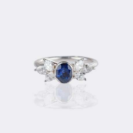 Juwelier Wilm. Zierlicher Saphir Brillant Ring. - photo 1