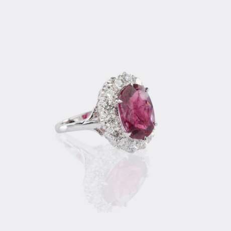 Rubelit Ring mit Brillanten. - фото 2