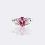 Pink Turmalin Ring mit Brillanten. - фото 1