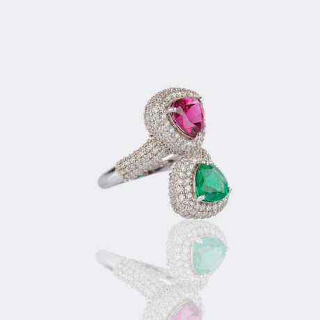 Moi-et-Toi Smaragd Rubellit Ring mit Brillanten. - photo 2
