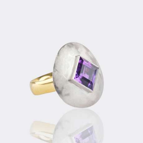 Amethyst Ring im modernen Design. - photo 1 Amethyst Ring im modernen Design. - photo 1