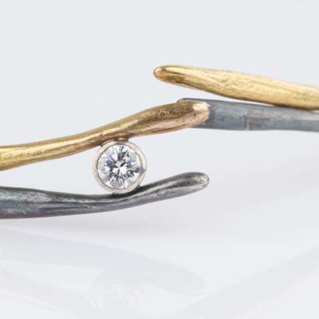 Hadfried Rinke Goldschmied, Worpswede. Halsreif mit Brillant. - photo 3