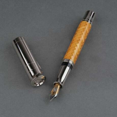 Graf von Faber-Castell gegr. 1761 in Stein bei Nürnberg. Satz von 9 exquisiten 'Pens of the Year' 2004-2012. - Foto 21 Graf von Faber-Castell gegr. 1761 in Stein bei Nürnberg. Satz von 9 exquisiten 'Pens of the Year' 2004-2012. - Foto 21