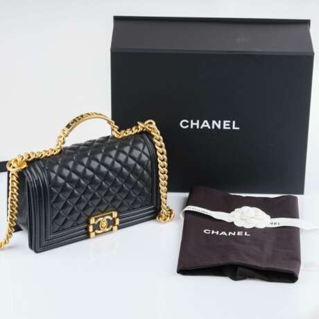 Chanel gegr. 1910 Paris. Boy Bag Medium Limited Edition. - photo 6