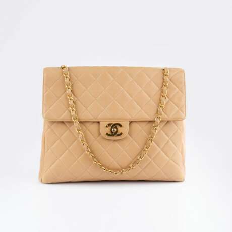 Chanel gegr. 1910 Paris. Timeless Flap Bag Maxi. - photo 1 Chanel gegr. 1910 Paris. Timeless Flap Bag Maxi. - photo 1