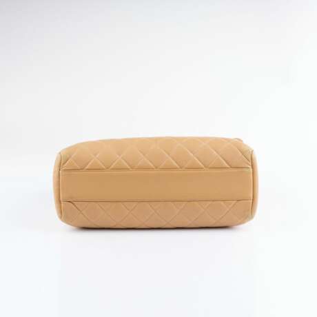 Chanel gegr. 1910 Paris. Timeless Flap Bag Maxi. - photo 6 Chanel gegr. 1910 Paris. Timeless Flap Bag Maxi. - photo 6