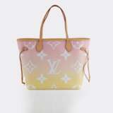 Louis Vuitton gegr. 1854 Paris. Tragetasche 'Neverfull MM by the Pool' M45680 Light Pink Limited Edition. - photo 2