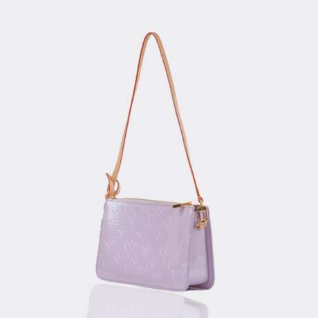 Louis Vuitton gegr. 1854 Paris. Full-Set Pochette Lexington 'Glossy Lilac'. - photo 2