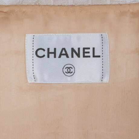 Chanel gegr. 1910 Paris. Tüll-Jacke mit Pailletten. - photo 3