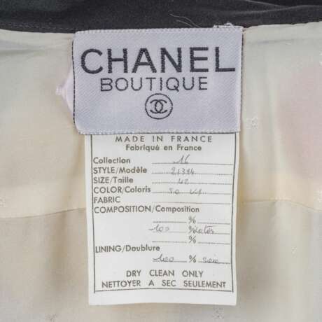 Chanel gegr. 1910 Paris. Floraler Boutique Blazer. - photo 4 Chanel gegr. 1910 Paris. Floraler Boutique Blazer. - photo 4