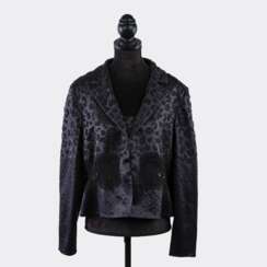 Valentino Garavani gegr. 1960 Paris. Boutique Blazer mit Faux Pearls.