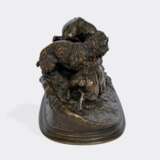 Pierre-Jules Mène (Paris 1810 - Paris 1879). 'Chiens au terrier'. - photo 4