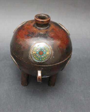 Asian Bronze vessel on three legs, with cloisonné enamel, Ming Dynasty - photo 3