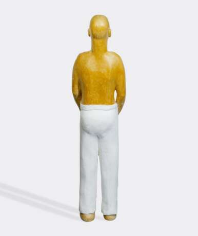 Peter Hermann (Bietigheim 1962). Figur mit weißer Hose. - photo 3 Peter Hermann (Bietigheim 1962). Figur mit weißer Hose. - photo 3