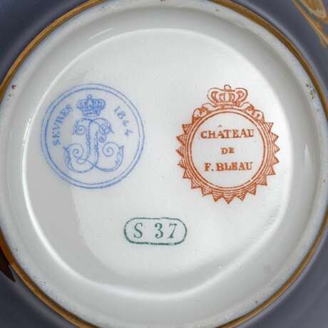 Kaffeeservice mit Watteauszenen für 8 Personen. - фото 2 Kaffeeservice mit Watteauszenen für 8 Personen. - фото 2