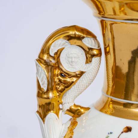 Paar seltener Empire-Vasen mit prächtiger Blumenmalerei. - photo 4