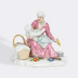 Johann Joachim Kaendler (Fischbach/Sachsen 1706 - Meissen 1775). Bauersfrau mit Kind. - photo 1