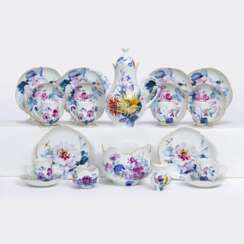 Modernes Kaffeeservice 'Blau-Bunte Blume' für 6 Personen.