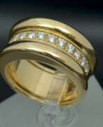 Overview. Chopard Strada Gold ring with diamonds