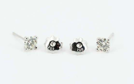 Solitaire-Ear Studs - photo 4