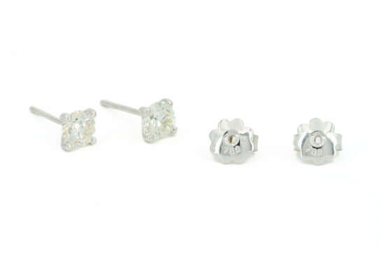 Solitaire-Ear Studs - photo 5