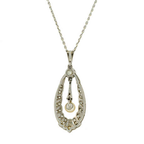 Pearl-Diamond-Pendant Necklace - photo 2 Pearl-Diamond-Pendant Necklace - photo 2