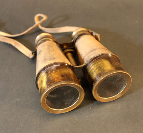 Binocular, leather metal, 20. century - фото 1