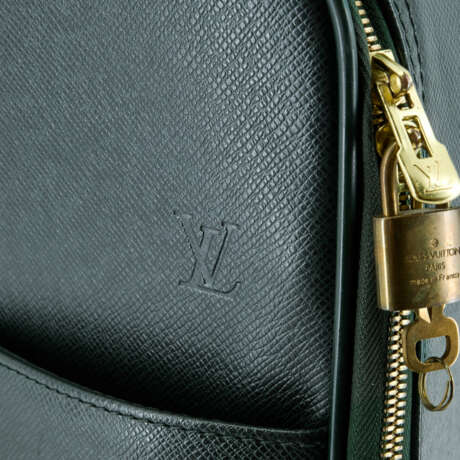 Louis Vuitton. Pegase 50 - photo 7