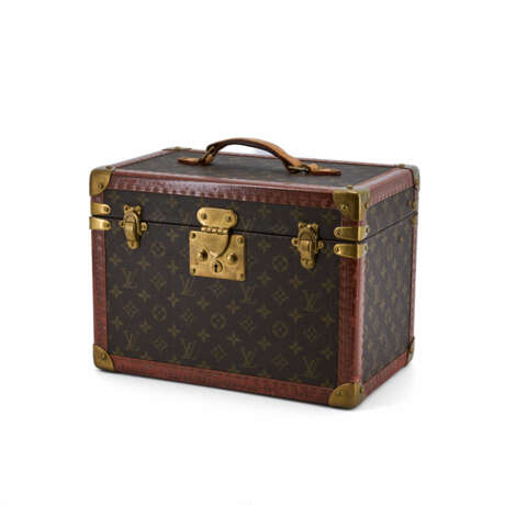 Louis Vuitton. Beauty Case - photo 1