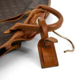 Louis Vuitton. Garment Bag - фото 3