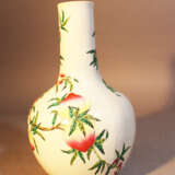 Chinese Porcelain Vase painted, Qing Dynasty - photo 3