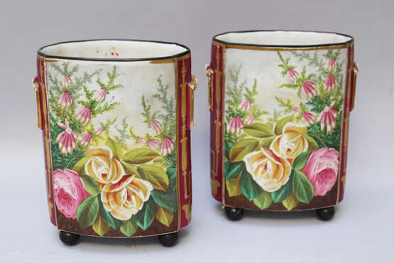 Pair of two French Louis Phillipe Porcelain Vases, 19. century - photo 1